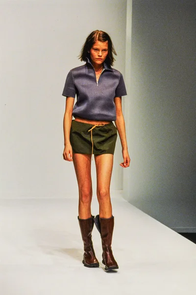 Look 60